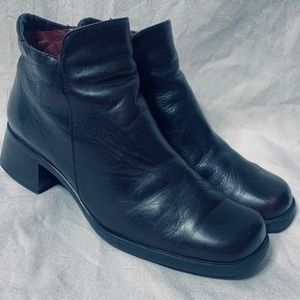 Santana Canada Waterproof Full Zip Leather Boots